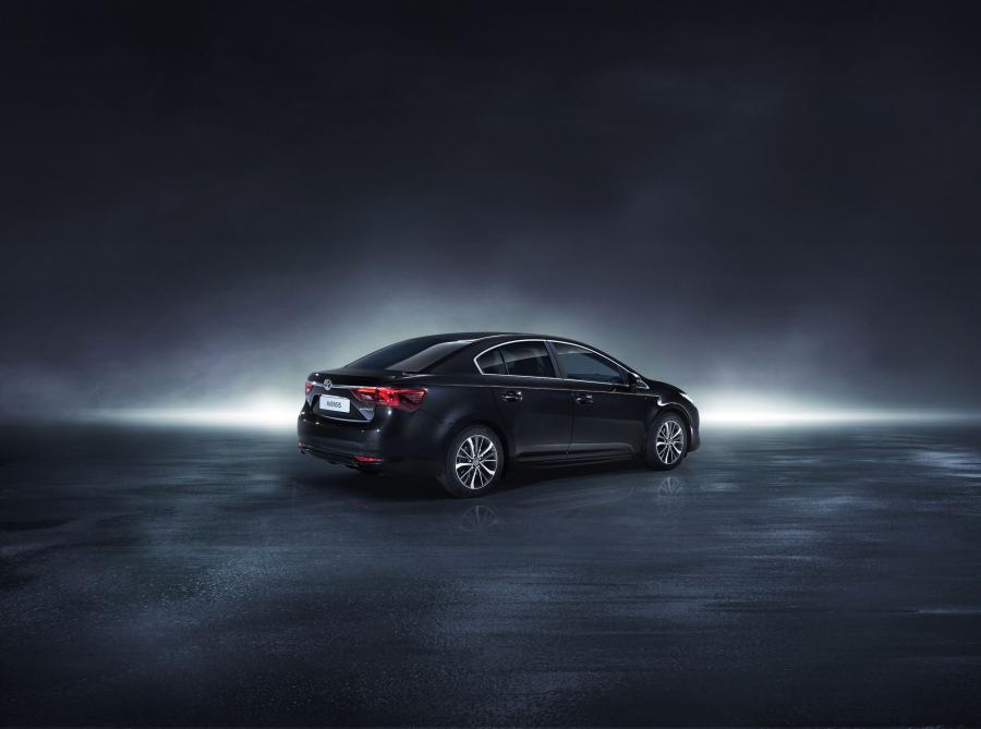  Toyota Avensis Sedan (T270) 2015 года  (фото 9 из 34)